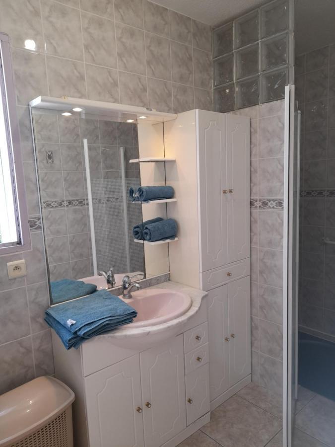 Appartement Avec Exterieur Et Parking Gratuit Perpignan Exterior photo